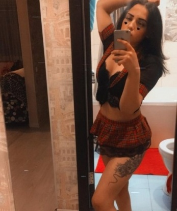 Страстная брюнетка приглашает к себе в гости и готова подарить незабываемый опыт для воплощения ваших фантазий. Я искусная в общении и мастерстве, обещаю тебе нежность и страсть. Звони, встретимся и останешься доволен! 4559, 21 год